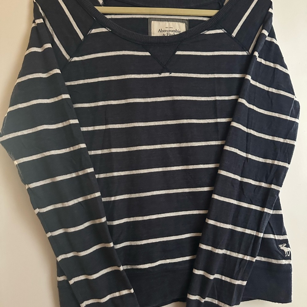 Abercrombie & Fitch Black and Cream Knit